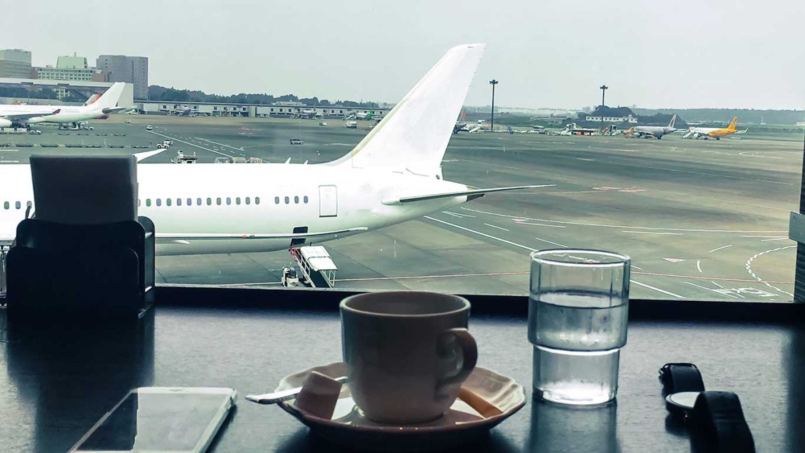 นั่งจิบกาแฟ ดูเครื่องบิน กับ 5 ร้านคาเฟ่ใกล้สนามบินภูเก็ต