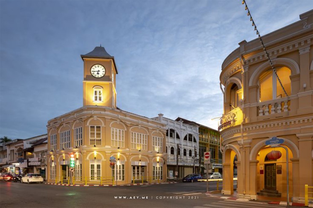 ย่านเมืองเก่า - Phuket Best Trip Travel รถตู้นำเที่ยวภูเก็ต แบบ VIP 10 และ 12 ที่นั่ง