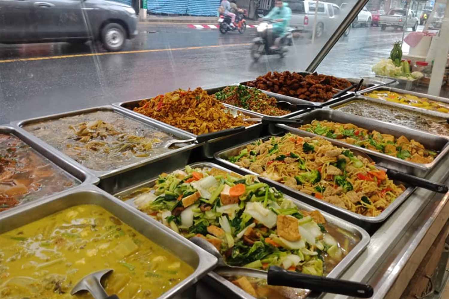 ร้านอาหารเจโยโภชนา ภูเก็ต  - Phuket Best Trip Travel รถตู้นำเที่ยวภูเก็ต แบบ VIP 10 และ 12 ที่นั่ง
